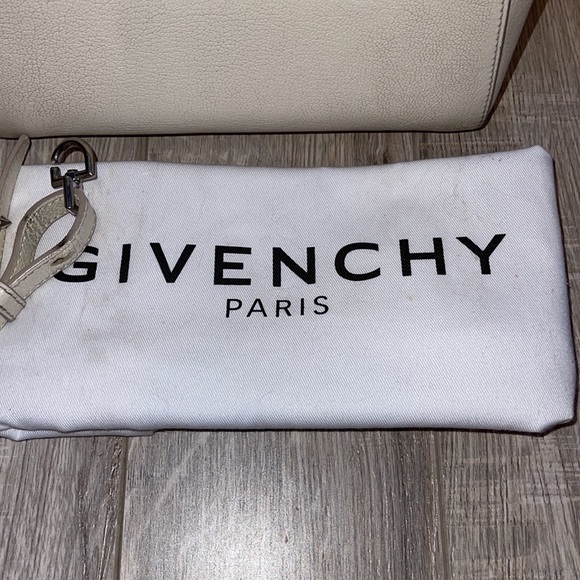 Givenchy Antigona Mini - Picture 3 of 16